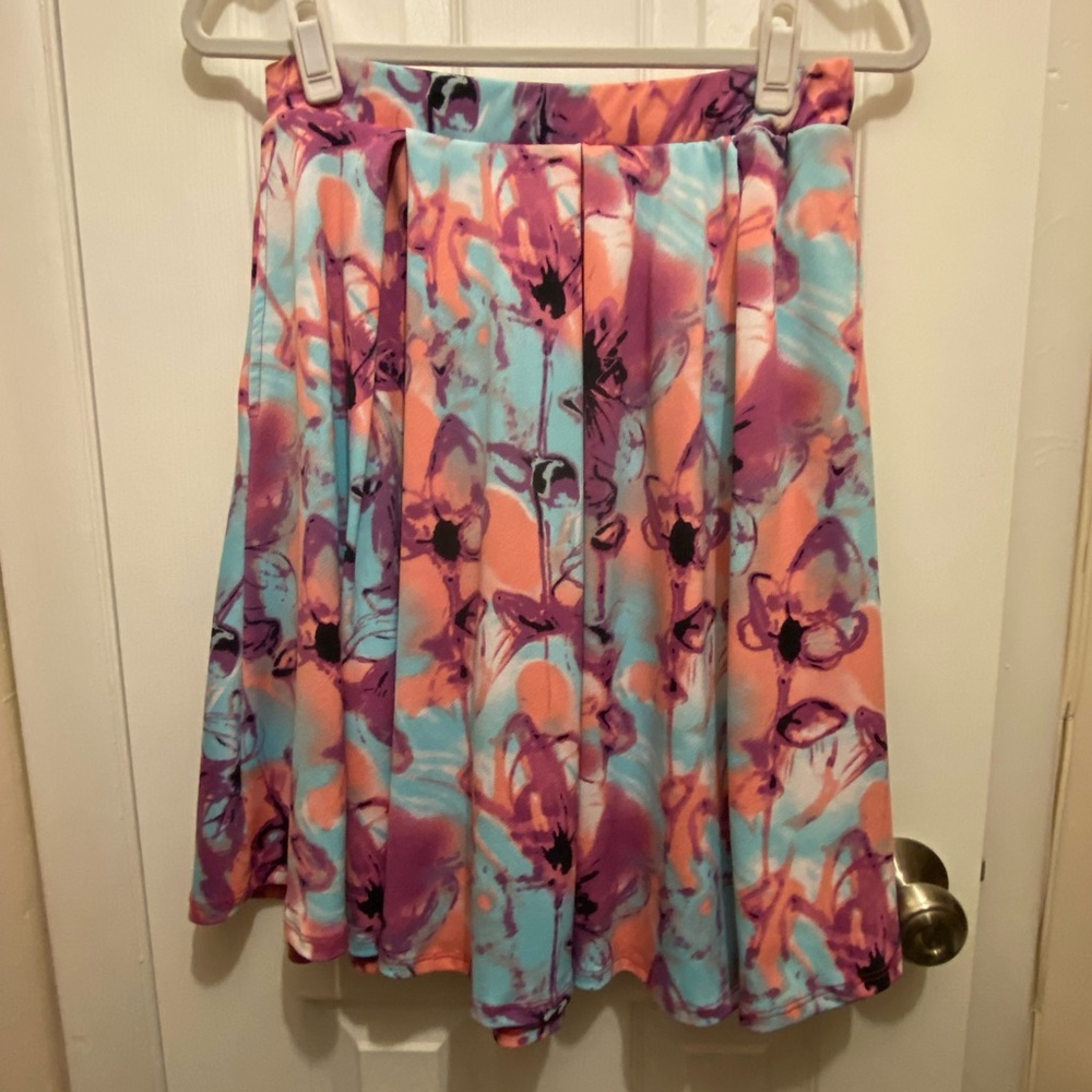 Lularoe size small Madison skirt with pockets